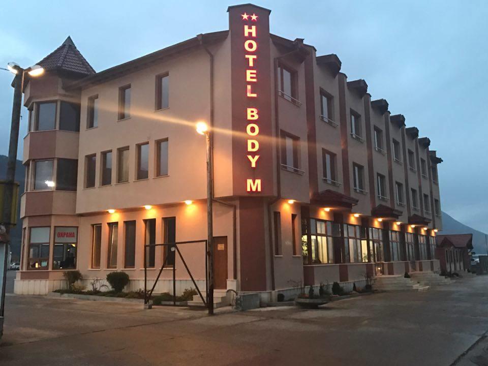 Hotel Body M Vratsa Exterior foto